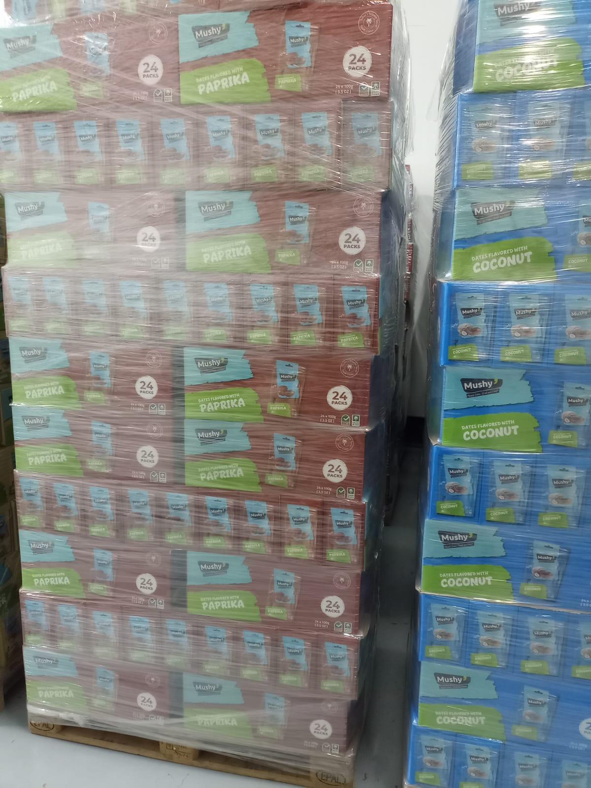 Palés de dátiles con pimentón y coco